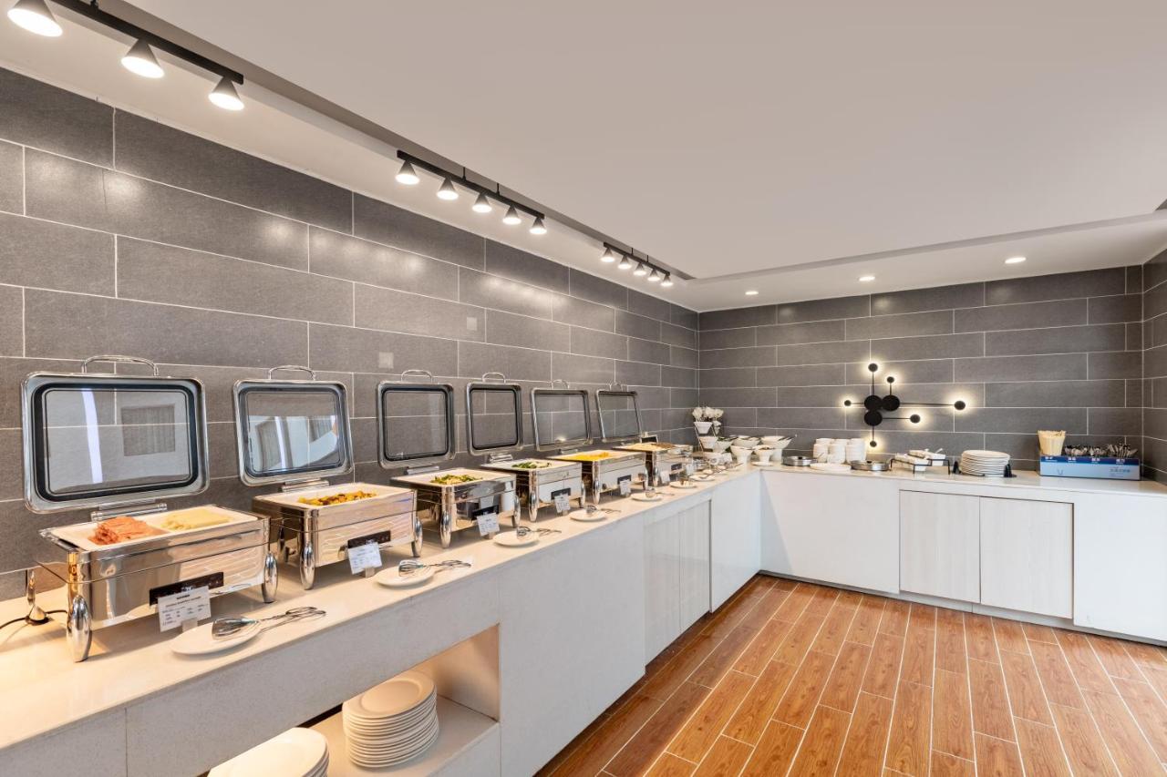 Holiday Inn Express Shenyang North Station By Ihg ภายนอก รูปภาพ
